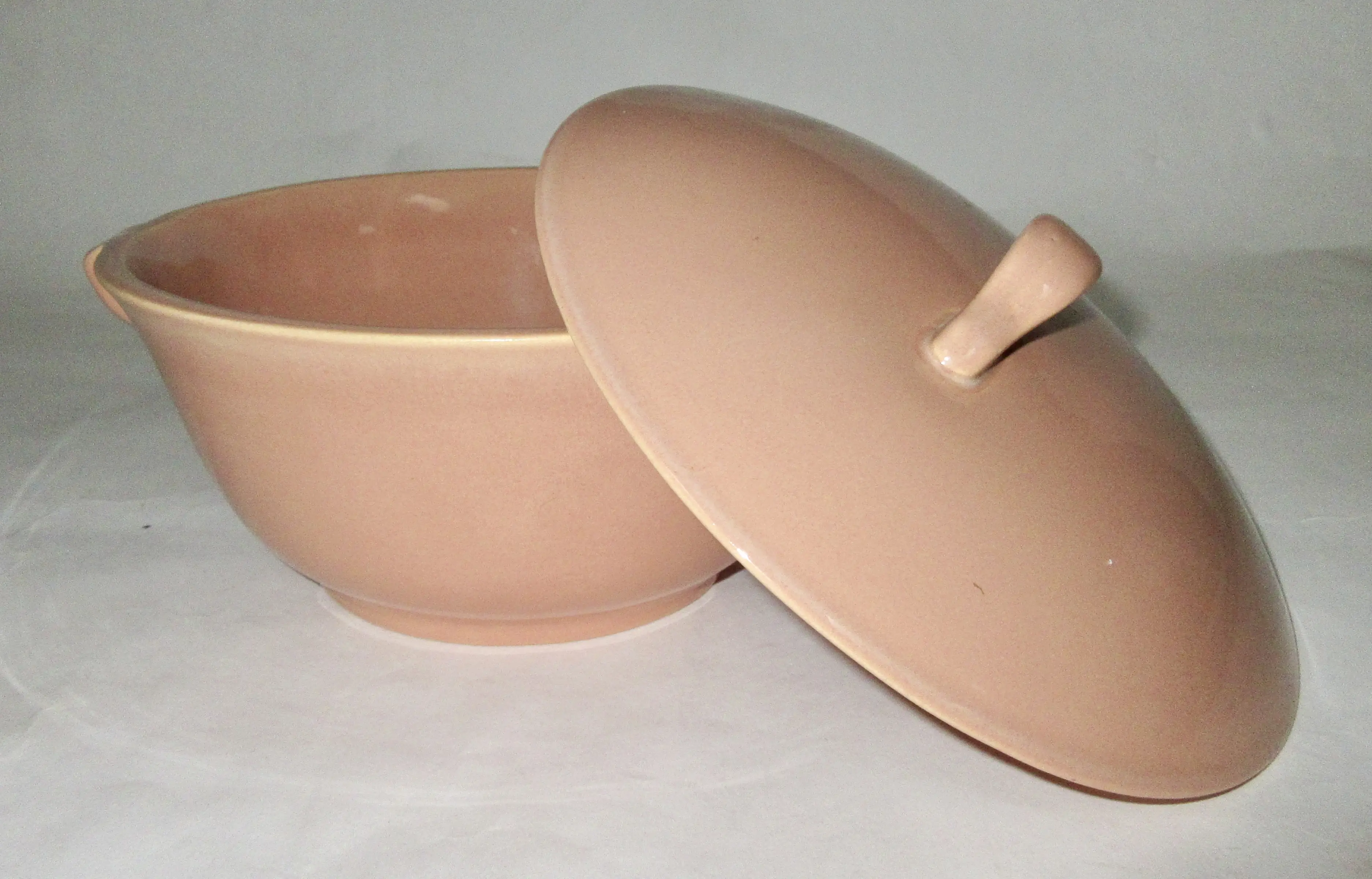 1940s Gladding McBean California Tureen 8 1940s Gladding McBean California Tureen