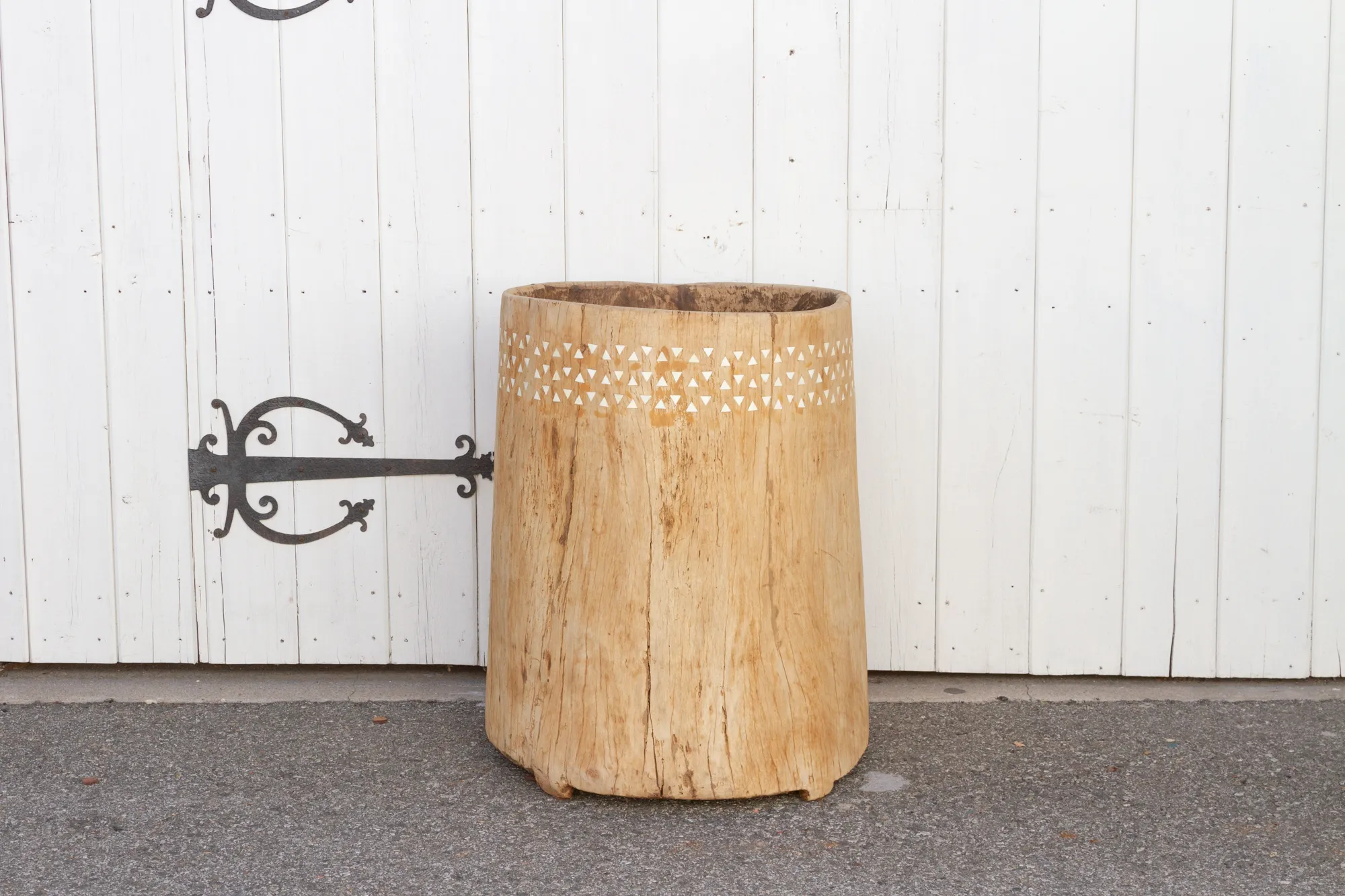 Oversize Bleached Wood Inlaid Planter 2 Oversize Bleached Wood Inlaid Planter